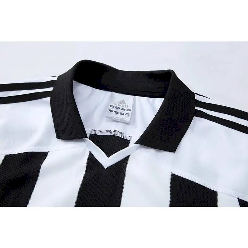 Retro Newcastle United 2003/05 Home Jersey