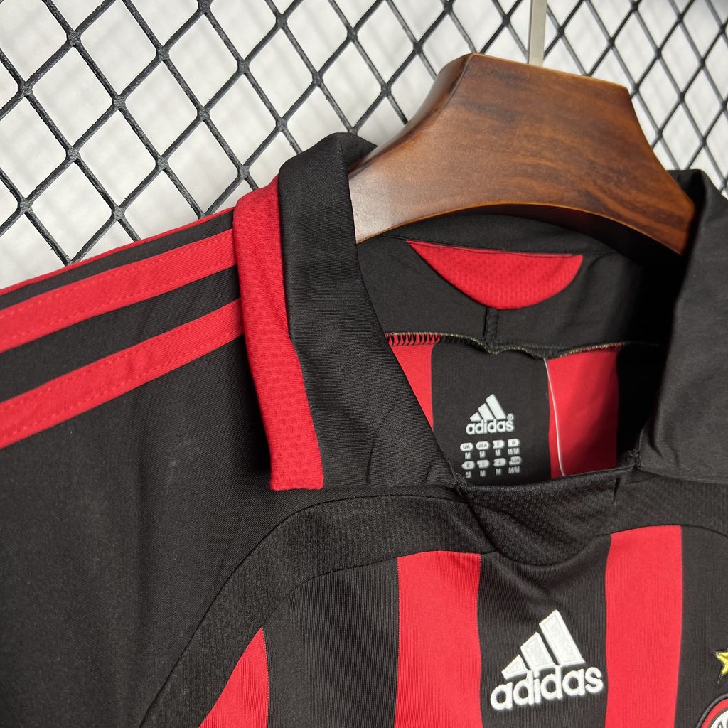 Retro AC Milan 2006/07 Home Jersey