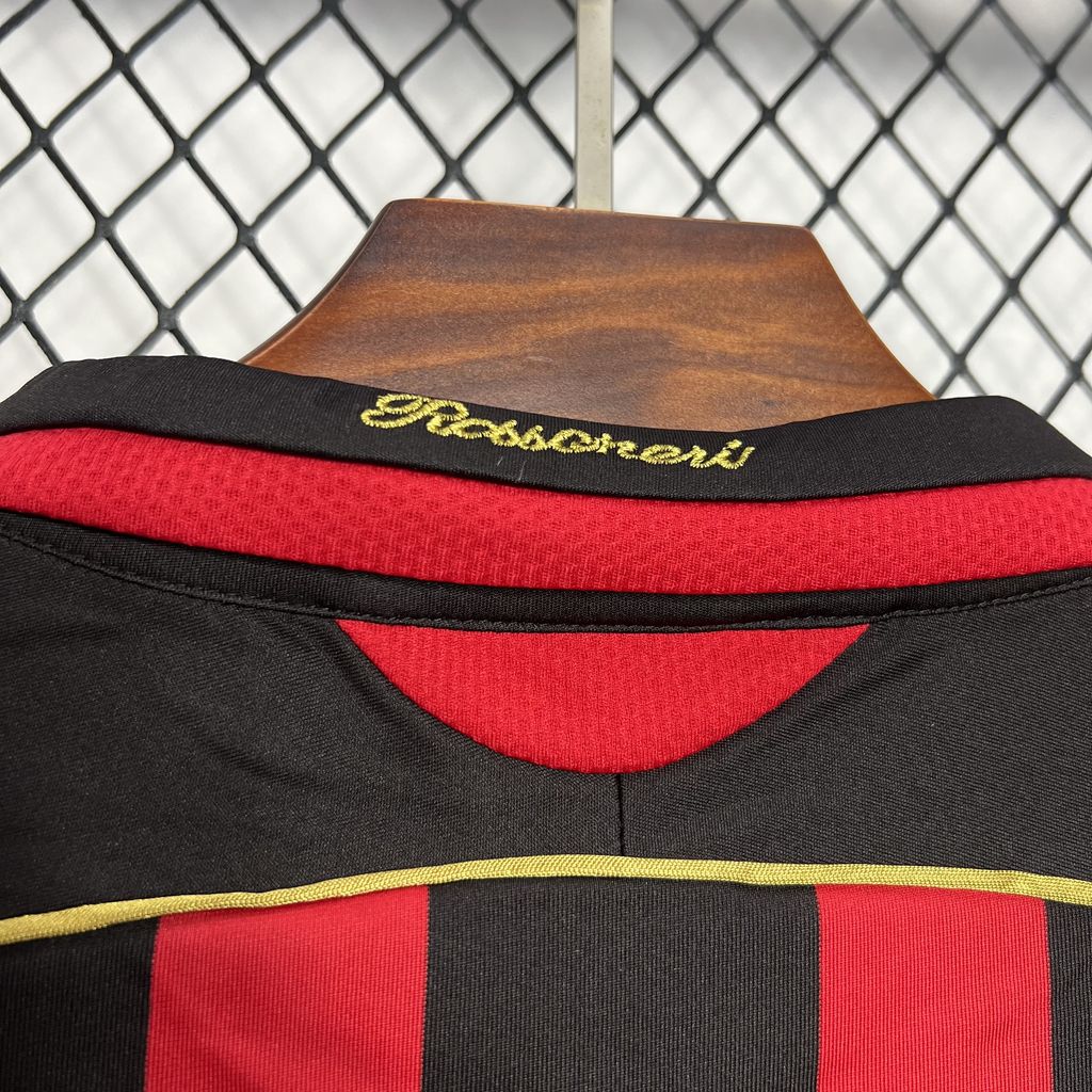 Retro AC Milan 2006/07 Home Jersey