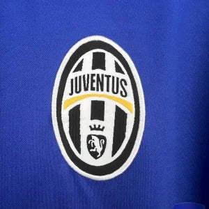Retro Juventus 2004/05 Away Jersey