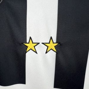 Retro Juventus 1996/97 Home Jersey