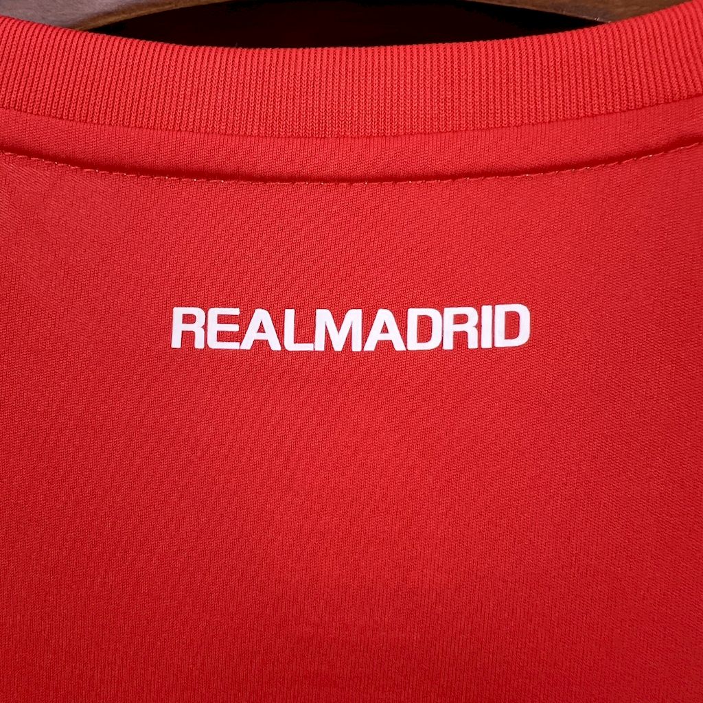 Retro Real Madrid 2011/12 Third Jersey