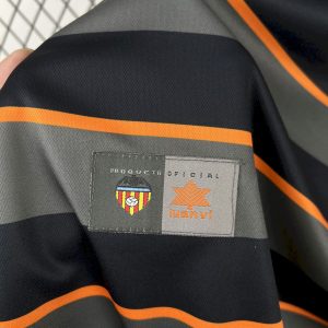 Retro Valencia CF 1999/00 Third Jersey
