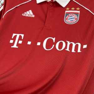 Retro Bayern Munich 2005/06 Home Jersey