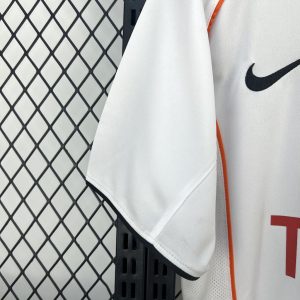 Retro Valencia CF 2004/05 Home Jersey