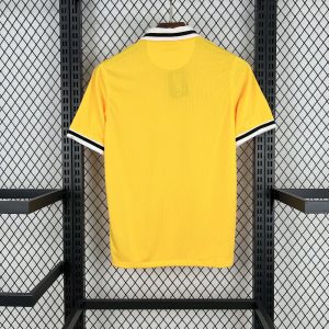 Retro Juventus 2013/14 Third Jersey