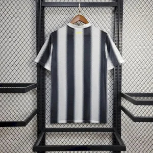 Retro Juventus 2011/12 Home Jersey