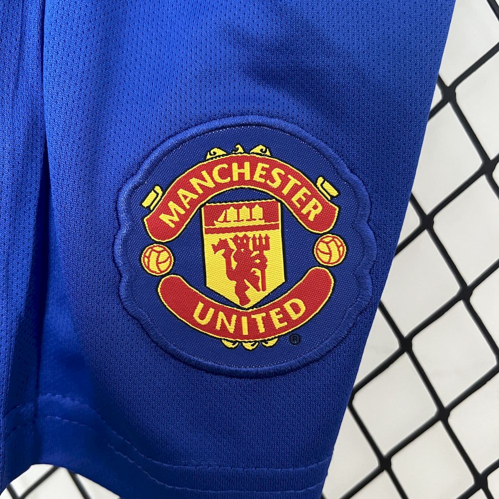 Retro Manchester United 2008/09 Third Kids Kit