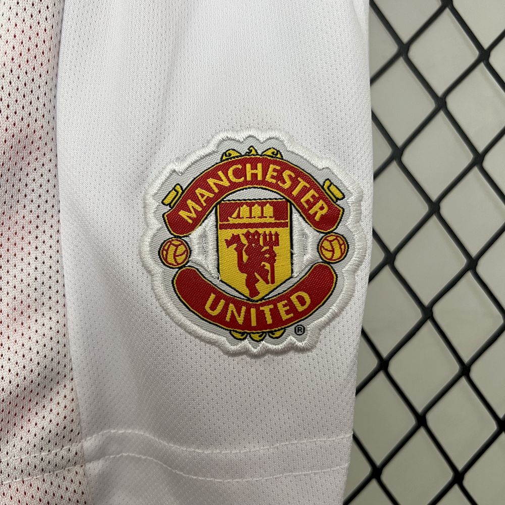 Retro Manchester United 2012/13 Home Kids Kit