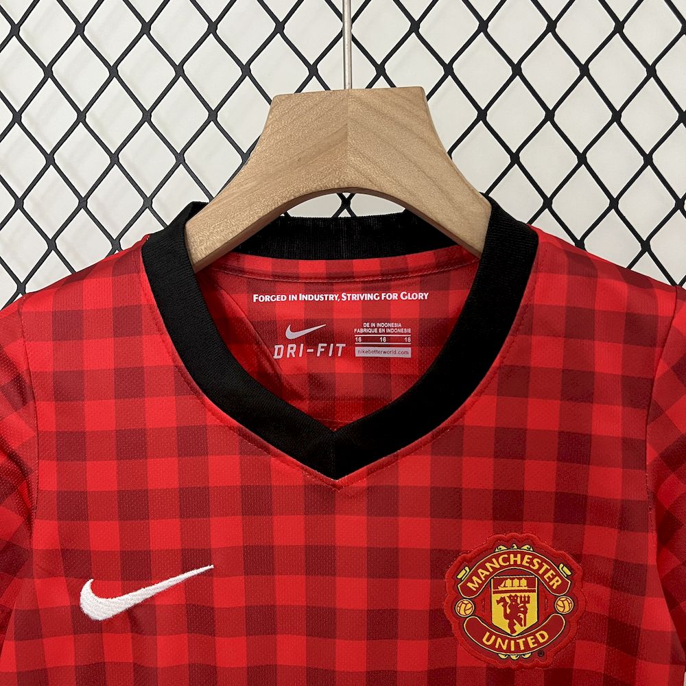 Retro Manchester United 2012/13 Home Kids Kit