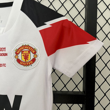 Retro Manchester United 2010/11 Away Kids Kit