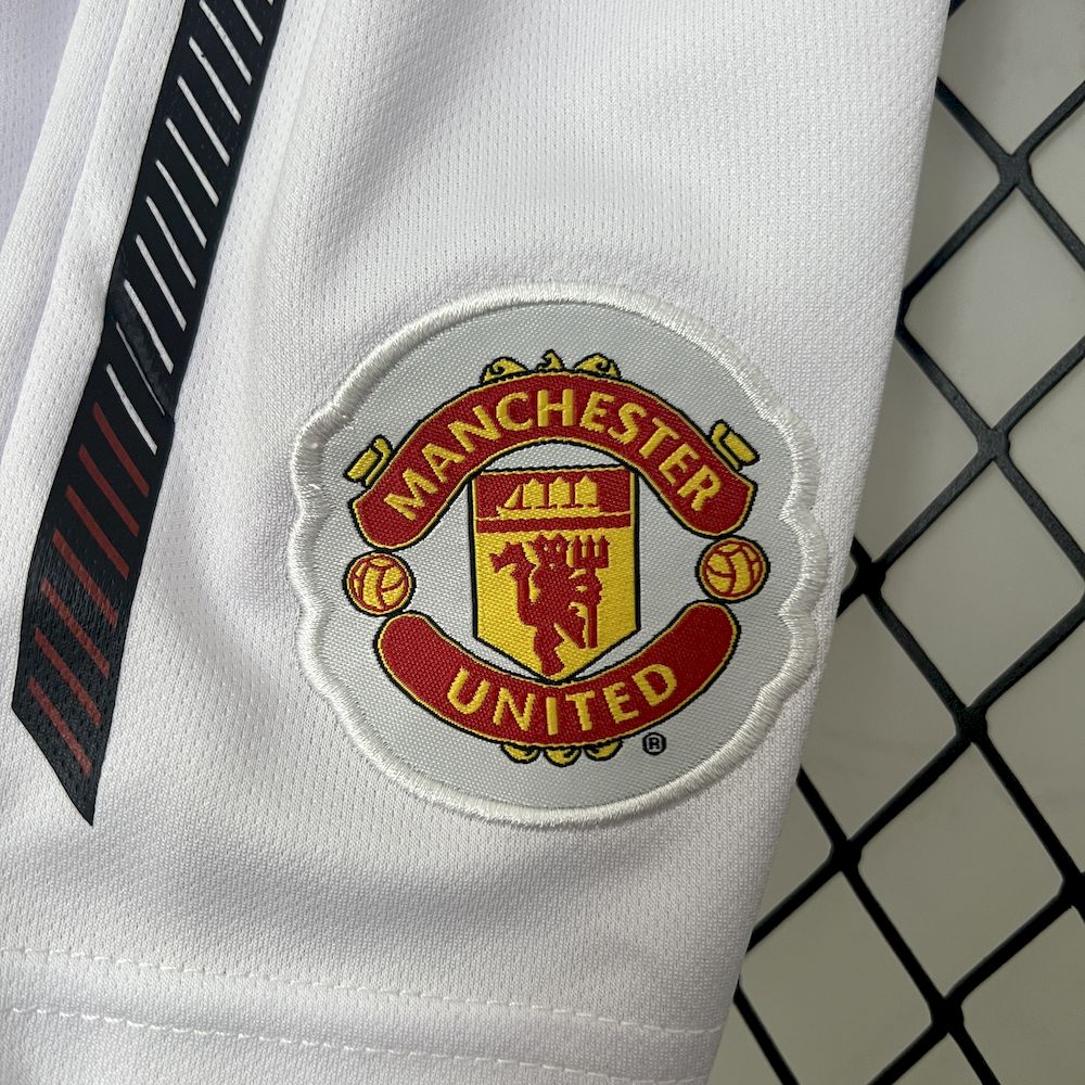 Retro Manchester United 2010/11 Home Kids Kit