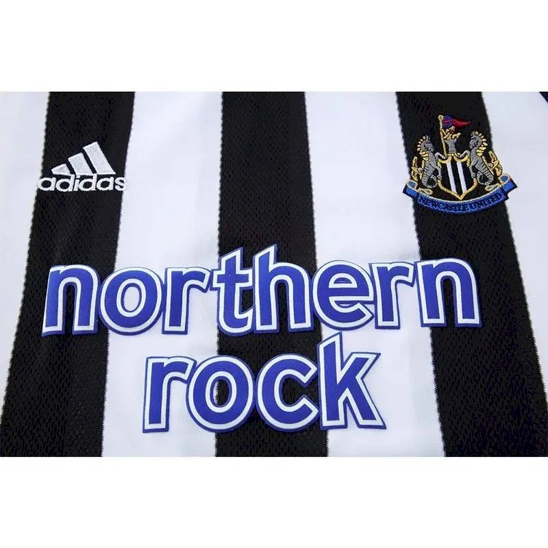Retro Newcastle United 2003/05 Home Jersey