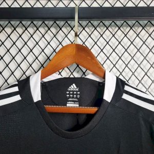 Retro Real Madrid 2008/09 Away Jersey