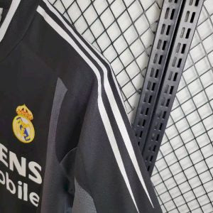 Retro Real Madrid 2004/05 Away Jersey