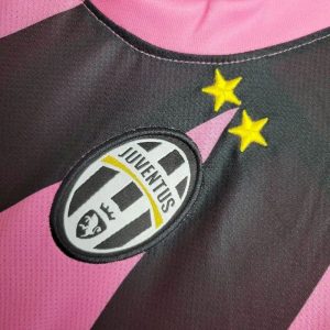 Retro Juventus 2011/12 Away Jersey