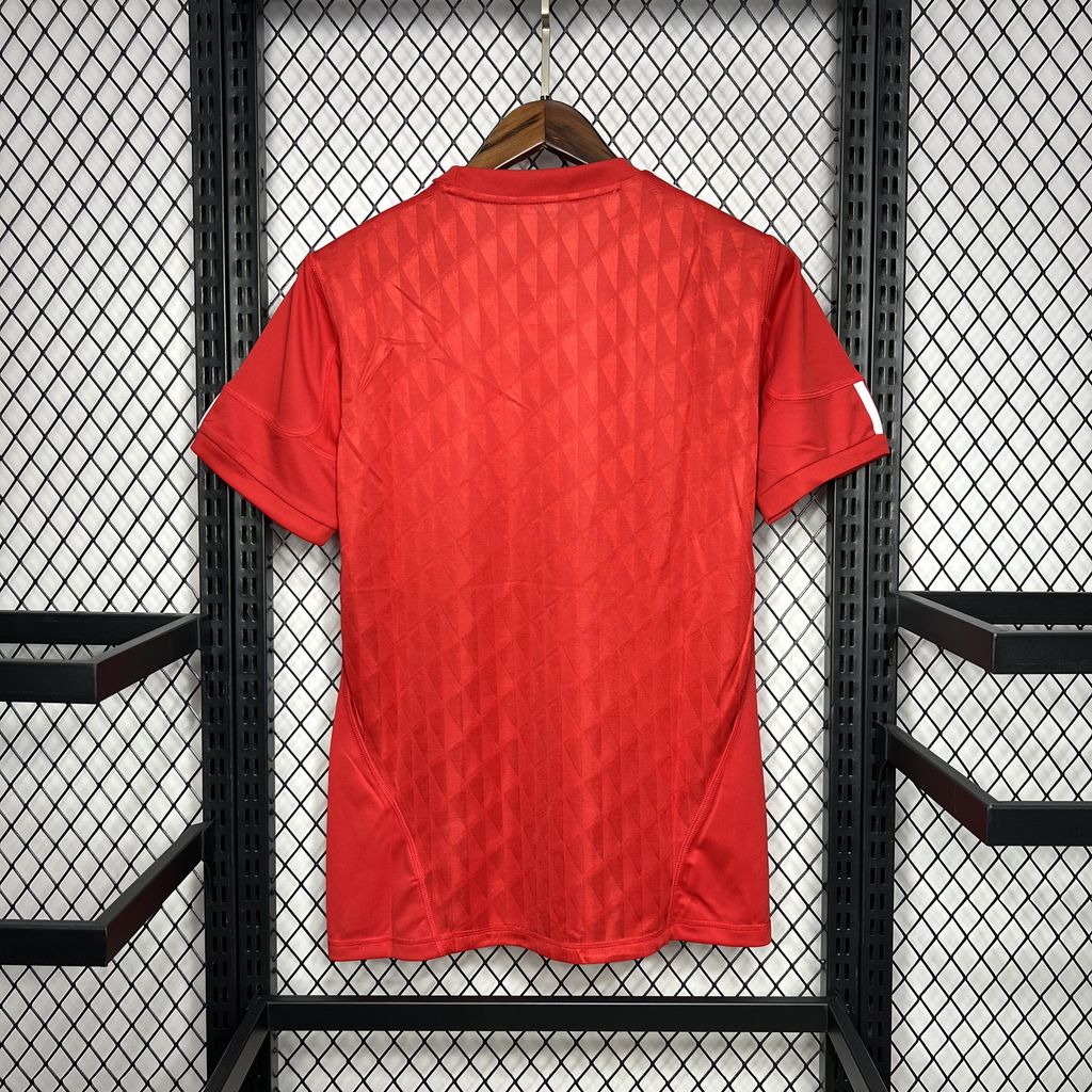 Retro Liverpool 2010 Home Jersey