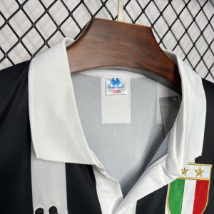 Retro Juventus 1984-85 Home Jersey