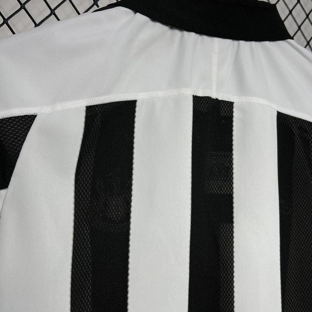 Retro Newcastle United 2003/05 Home Long Sleeve Jersey