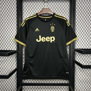Retro Juventus 2015/16 Third Jersey
