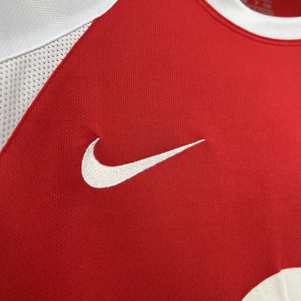 Retro Arsenal 2002/04 Home Jersey
