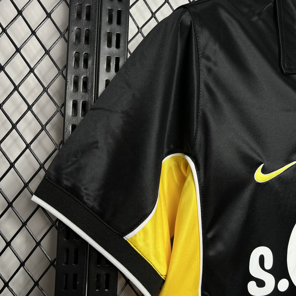 Retro Borussia Dortmund 1998/00 Away Jersey