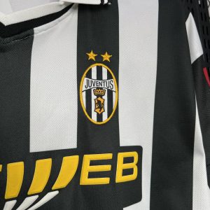 Retro Juventus 2001/02 Home Jersey