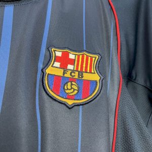 Retro Barcelona 2004/05 Away Jersey