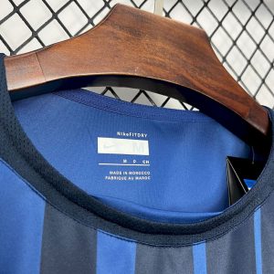 Retro Barcelona 2004/05 Away Jersey