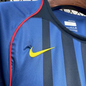 Retro Barcelona 2004/05 Away Jersey