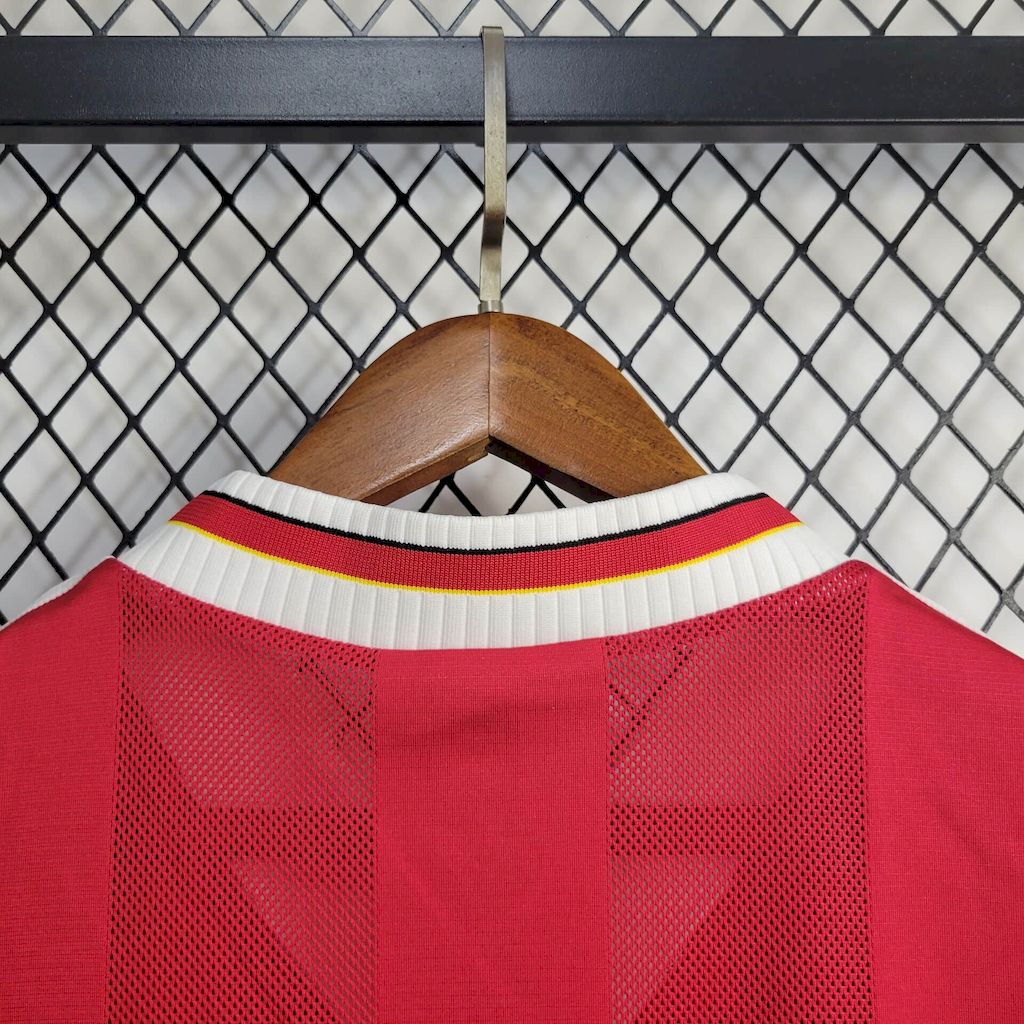 Retro Liverpool 1995/96 Home Jersey