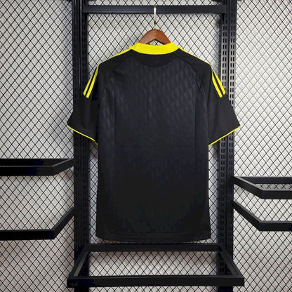 Retro Liverpool 2010/11 Third Jersey