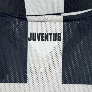 Retro Juventus 2014/15 Home Jersey