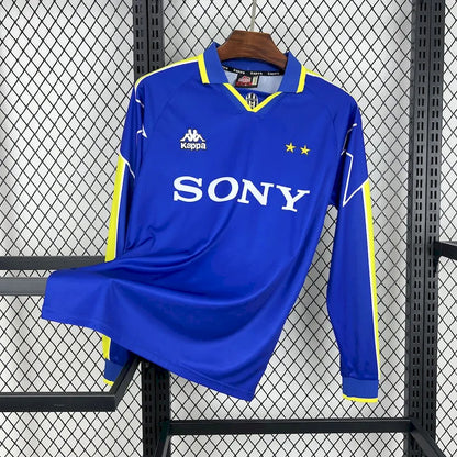 Retro Juventus 1996/97 Away Long Sleeve Jersey