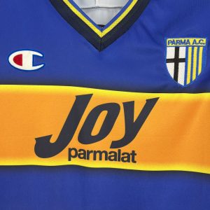Retro Parma Calcio 2001/02 Home Jersey