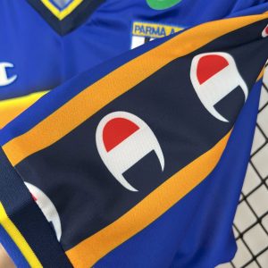 Retro Parma Calcio 2002/03 Home Jersey