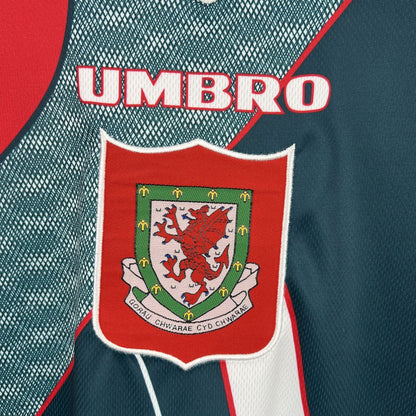 Retro Gales 1994/95 Away Jersey