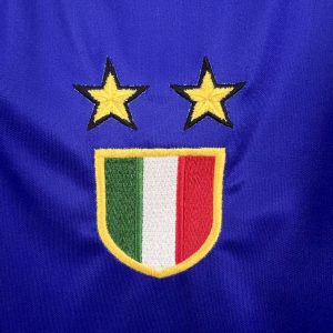 Retro Juventus 1995/96 Away Jersey