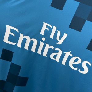 Retro Real Madrid 2017/18 Third Jersey