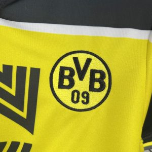 Retro Borussia Dortmund 1996/97 Home Jersey