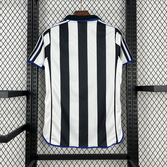 Retro Newcastle United 1999/00 Home Jersey
