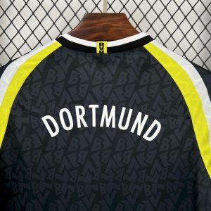 Retro Borussia Dortmund 1995/96 Away Long Sleeve Jersey