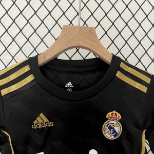 Retro Real Madrid 2011/12 Away Kids Kit