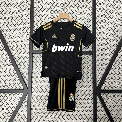 Retro Real Madrid 2011/12 Away Kids Kit
