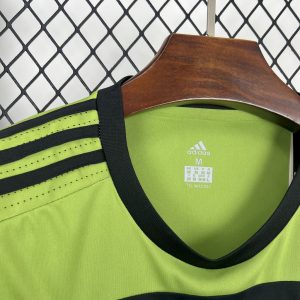 Retro Juventus 2017/18 Third Jersey