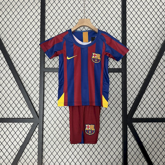 Retro Barcelona 2005/06 Home Kids Kit