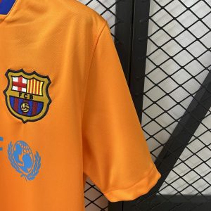 Retro Barcelona 2006/07 Away Jersey