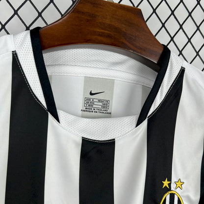 Retro Juventus 2002/03 Home Jersey