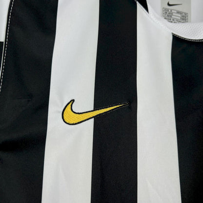 Retro Juventus 2002/03 Home Jersey