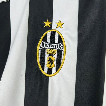 Retro Juventus 2002/03 Home Jersey